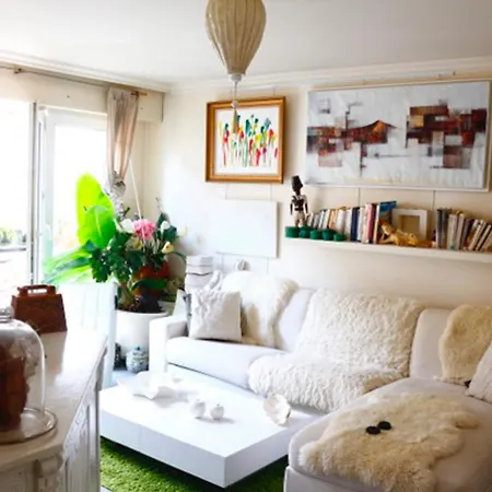 Apartment Heart Of Paris